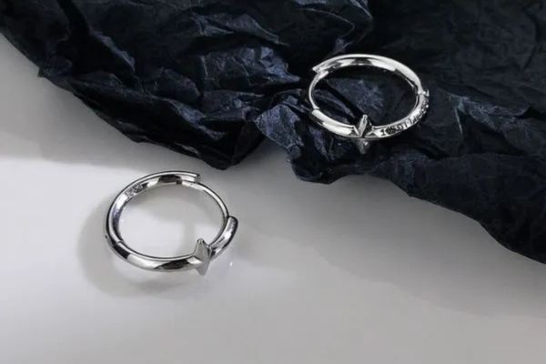 Có nên dùng khuyên tai cho nam?