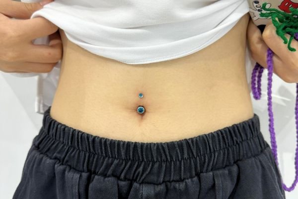 xỏ khuyên rốn đẹp cho nữ