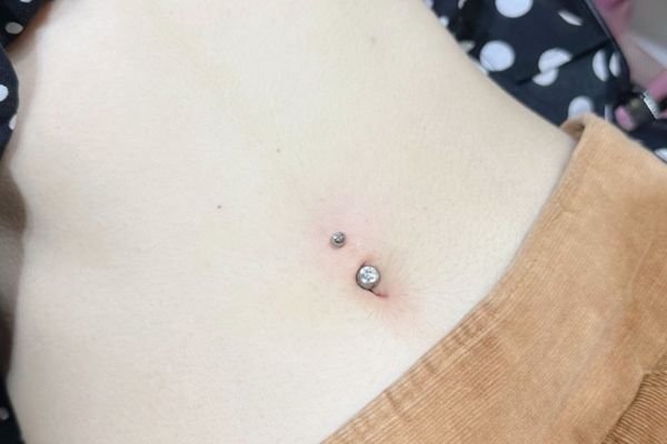 xỏ khuyên rốn đẹp cho nữ