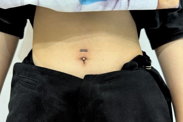 xỏ khuyên rốn đẹp cho nữ