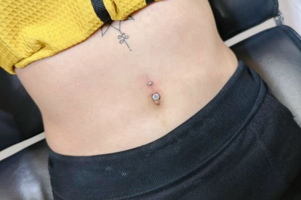 xỏ khuyên rốn đẹp cho nữ