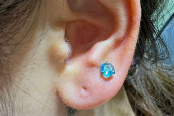 xỏ khuyên thịt tai - xỏ khuyên lobe