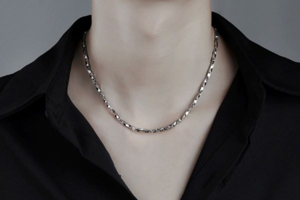 Dây chuyền cho nam 2 size, dễ mix đồ