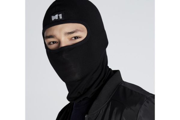 Đội nón fullface ảnh hưởng đến lỗ xỏ khuyên?