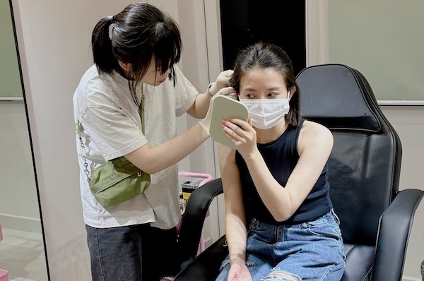 Xỏ khuyên mũi bao nhiêu tiền