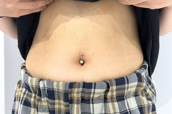 Hình ảnh xỏ khuyên rốn siêu đẹp