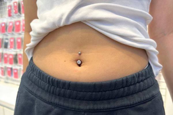 Hình ảnh xỏ khuyên rốn siêu đẹp