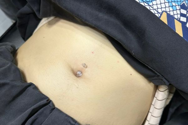 Hình ảnh xỏ khuyên rốn siêu đẹp