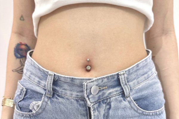 Hình ảnh xỏ khuyên rốn siêu đẹp