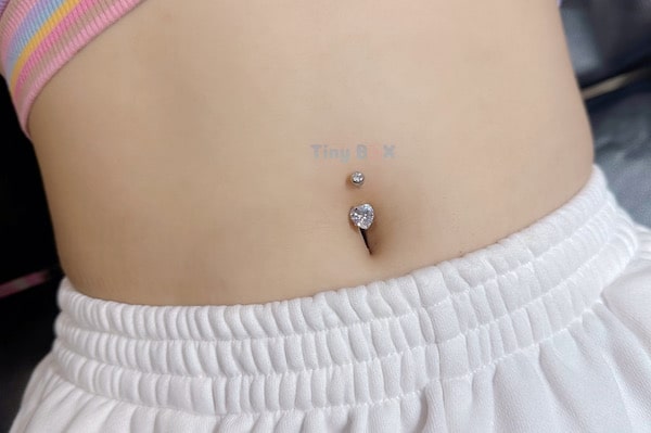 Hình ảnh xỏ khuyên rốn đẹp tại TinyBox 2/2023