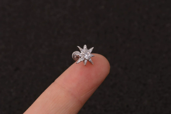 Hoa tai hình ngôi sao sáng cá tính