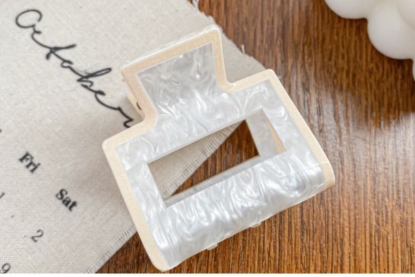 Kẹp tóc acrylic hình học màu mix