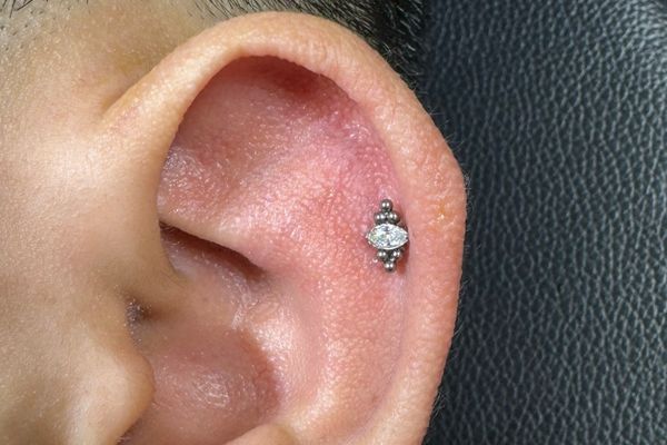 tinybox xỏ khuyên