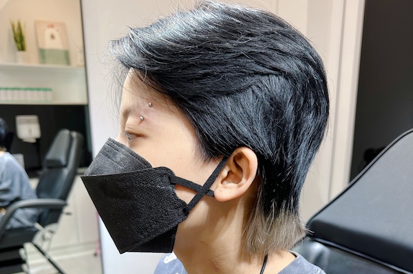 Hình ảnh khách mẫu xỏ khuyên tại TinyBox - 4/2023