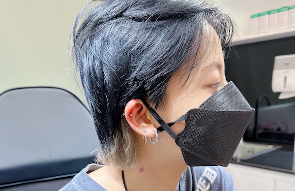 Hình ảnh khách mẫu xỏ khuyên tại TinyBox - 4/2023