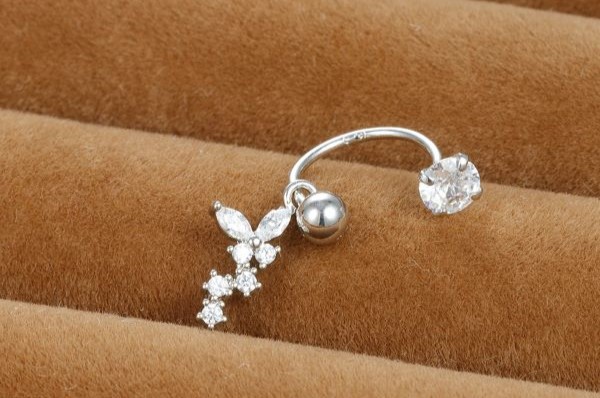 Khuyên tai chữ U kèm phụ kiện con bướm