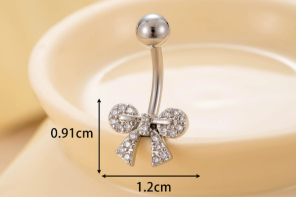 Khuyên rốn nơ xinh xắn