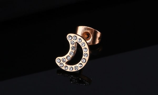 Khuyên tai hình mặt trăng đính đá