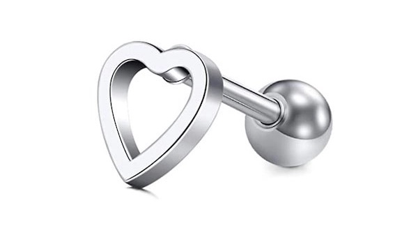 khuyên tai bạc nam làm từ chất liệu thép y tế