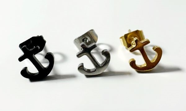 Khuyên tai hình mỏ neo