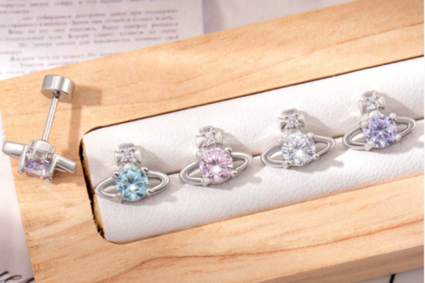 Khuyên tai sao mộc dễ thương - 2 màu