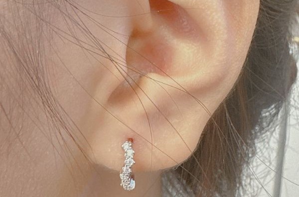 KHUYÊN TAI TRÒN FRAMBOISE