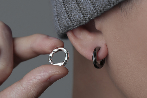 Khuyên tròn bạc không bấm