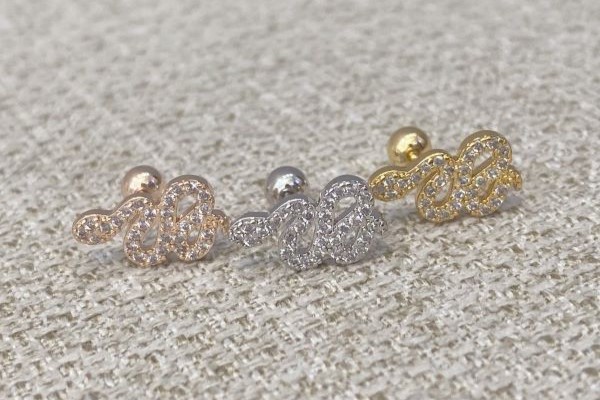 Hoa tai con rắn đính đá sang trọng J A D E - TINYBOX