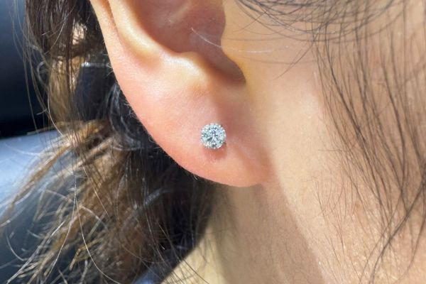 Bộ sưu tập bạn nữ xỏ thịt tai 10/2024 tại TinyBox