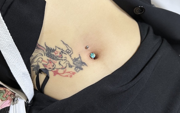 3 lưu ý trước khi xỏ khuyên dành cho da nhạy cảm