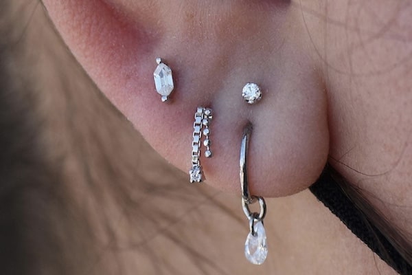 mix Các vị trí xỏ khuyên tai cơ bản