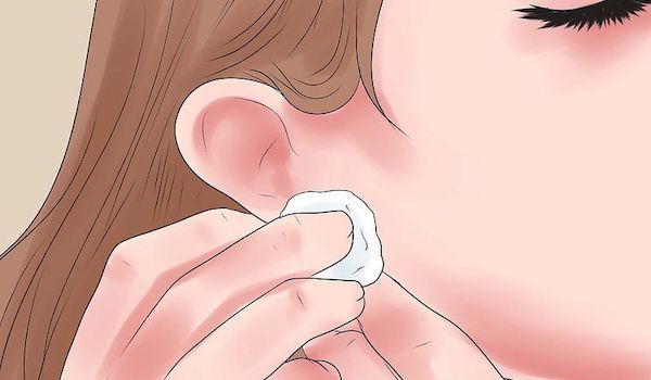 Mới xỏ khuyên có được tháo ra không?