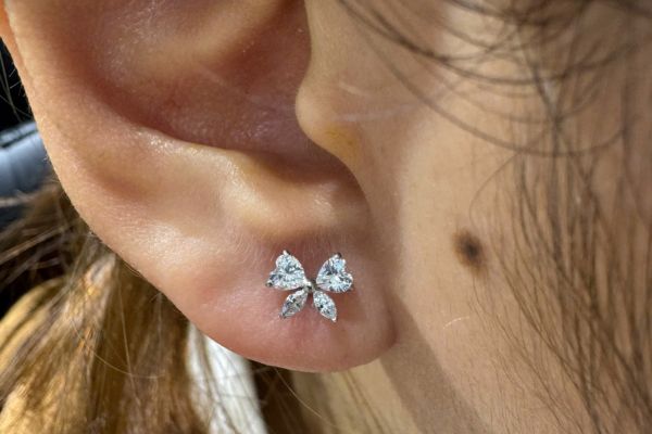 Mua khuyên tai diện Tết ở đâu đẹp?