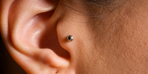Mức độ đau các vị trí xỏ khuyên tai