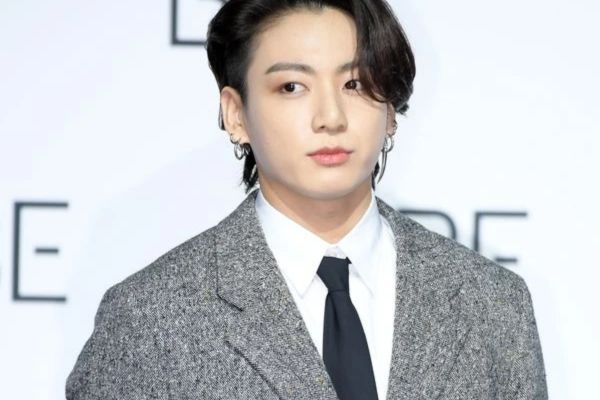 Nam xỏ khuyên tai với 5 lợi ích tuyệt vời