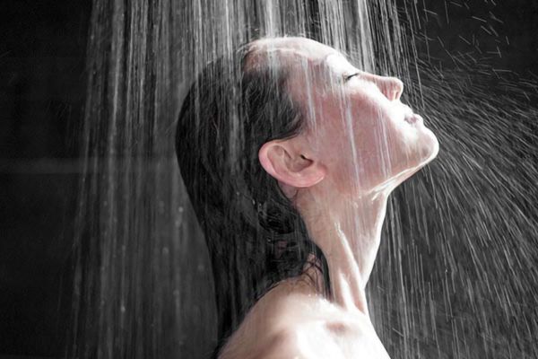 nên tắm trước buổi triệt lông