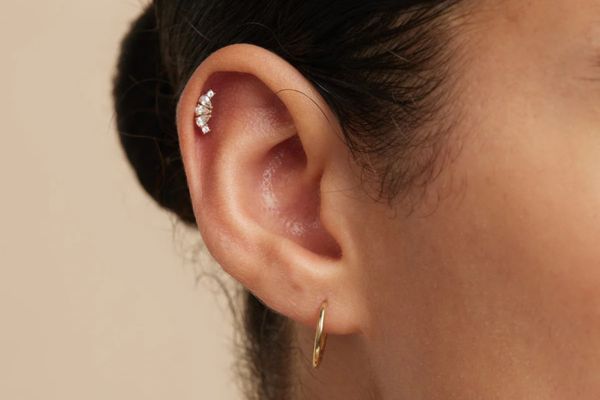 Nên xỏ Helix trước Tết không?