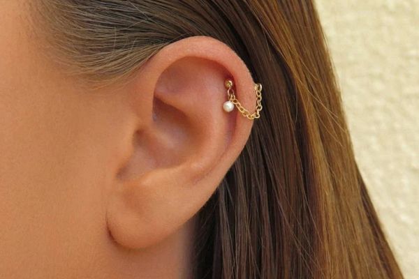 Nên xỏ Helix trước Tết không?