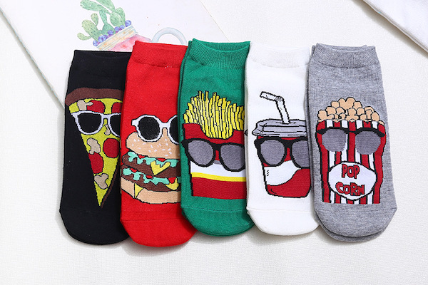 Tất unisex màu đen in hình bánh PIZZA