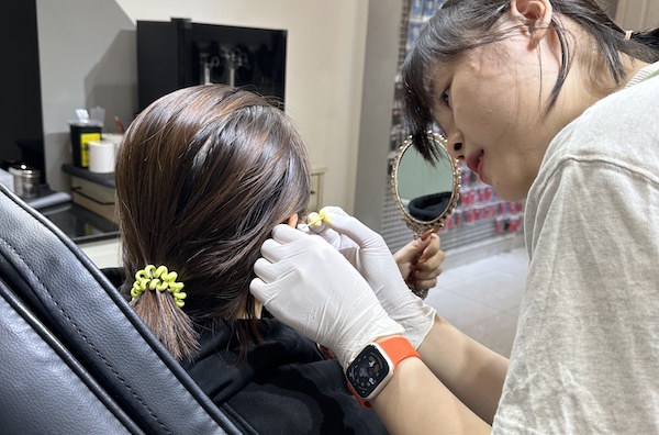 Thịt độc có nên xỏ khuyên?