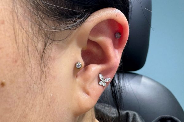 Tổng hợp ảnh bạn nữ xỏ sụn tại TinyBox - 8/2024