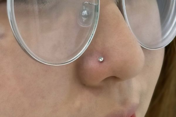 Tổng hợp ảnh xỏ khuyên mũi và môi xinh tại TinyBox 6/2024