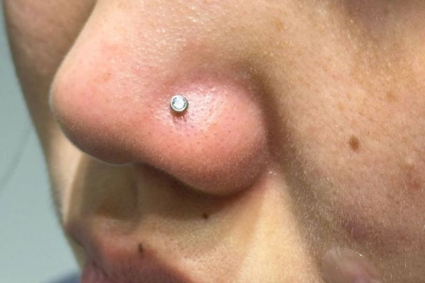 Tổng hợp ảnh xỏ khuyên mũi và môi xinh tại TinyBox 6/2024