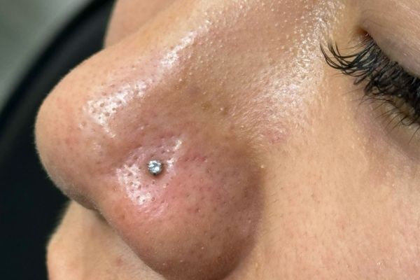 Tổng hợp ảnh xỏ khuyên mũi và môi xinh tại TinyBox 6/2024