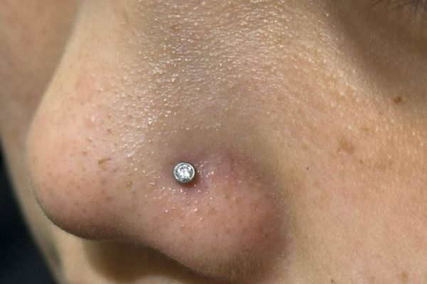 Tổng hợp ảnh xỏ khuyên mũi và môi xinh tại TinyBox 6/2024