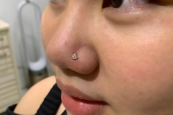 Tổng hợp ảnh xỏ khuyên mũi và môi xinh tại TinyBox 6/2024