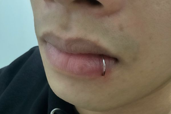 Top 3 vị trí xỏ khuyên trên mặt được lựa chọn nhiều nhất 5/2024