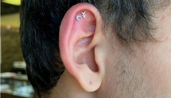vị trí bấm lỗ tai đẹp cho nam flat tinybox