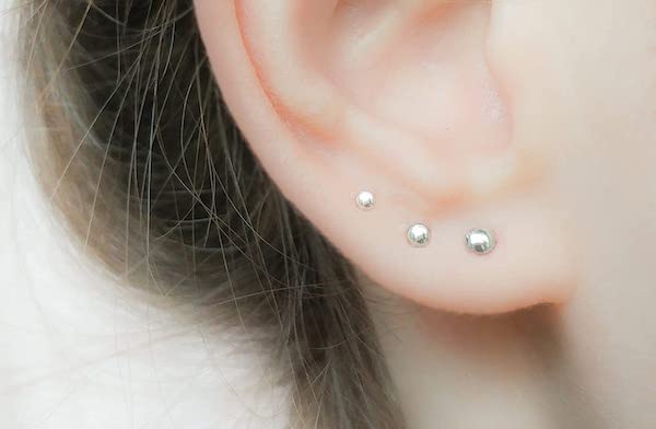 vị trí bấm lỗ tai