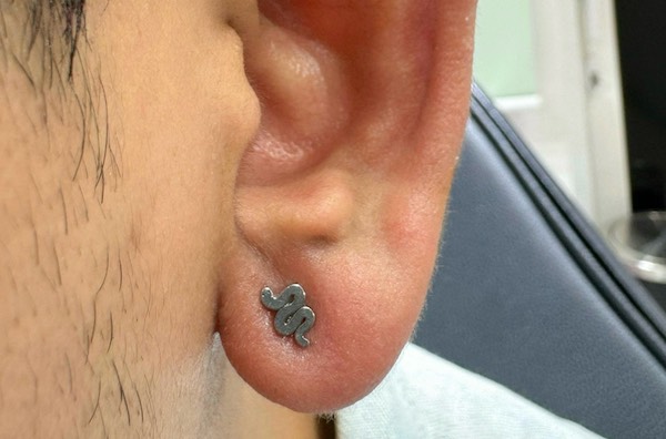 Ảnh vị trí xỏ khuyên tai được nam giới yêu thích nhất 3/2024